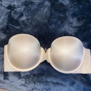 Victoria Secret 34C strapless bra
